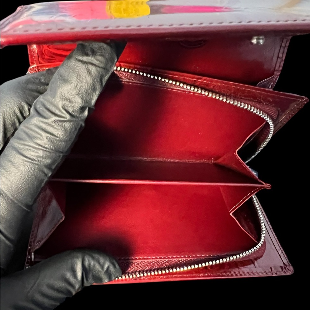 Cartier Happy Birthday patent Wine Bifold Wallet (A222) - Picture 6 of 15